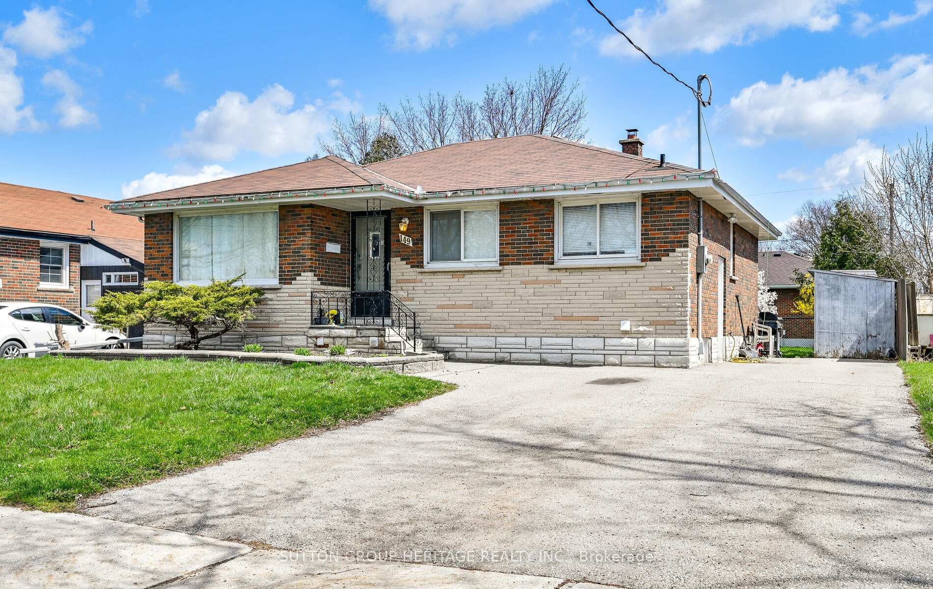 149 Riverside Drive photo 2