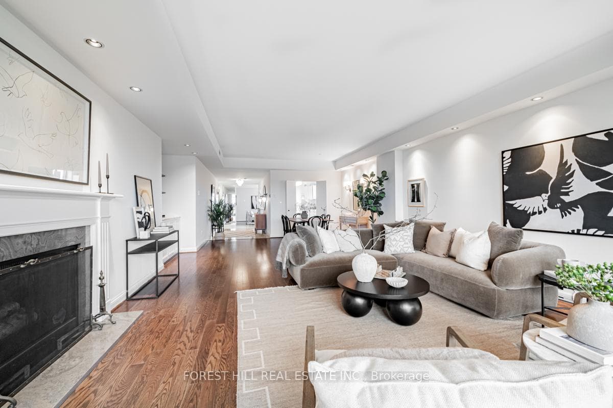 407 Walmer Road Unit PH 2 photo 5