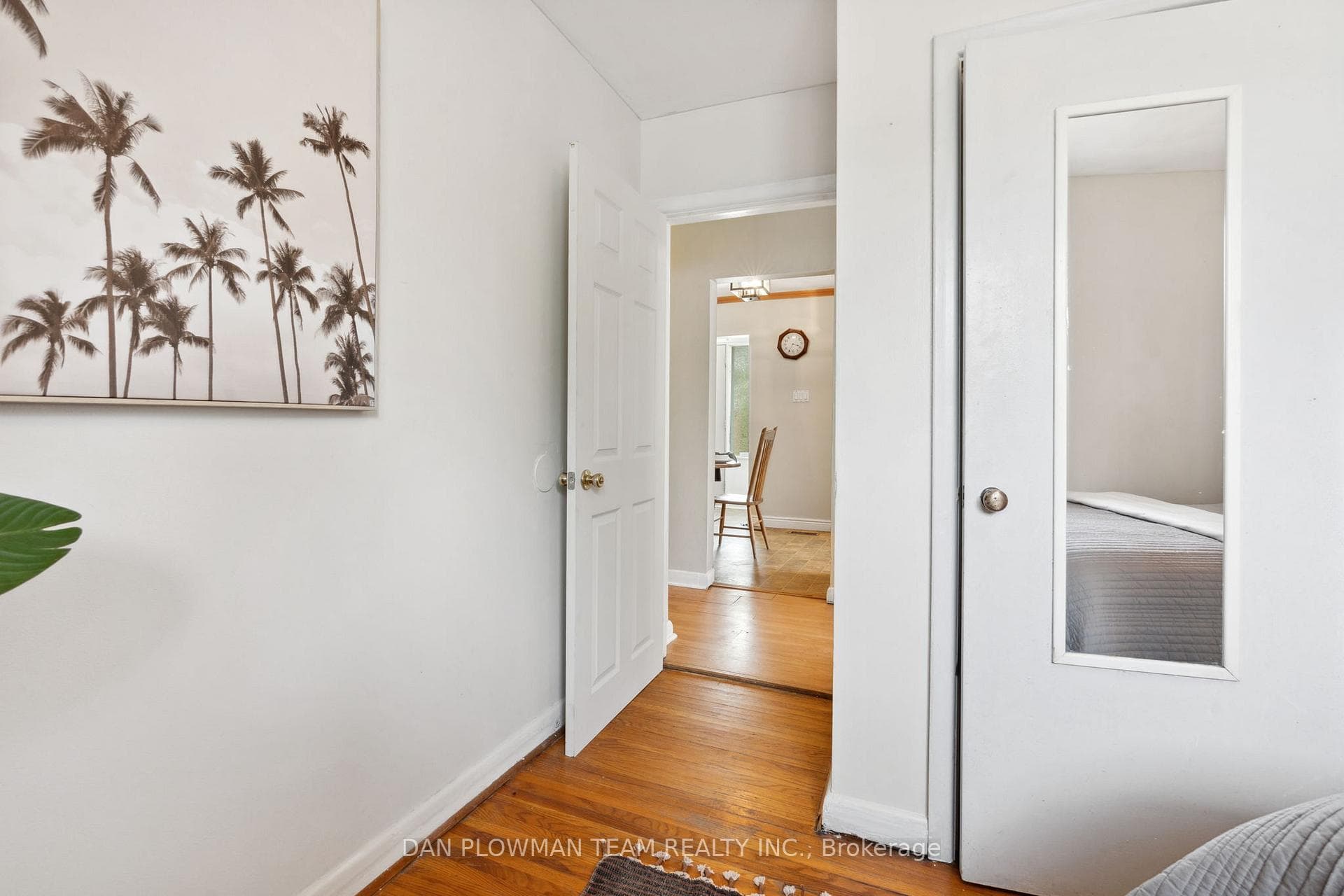 762 Eastbourne Avenue photo 15