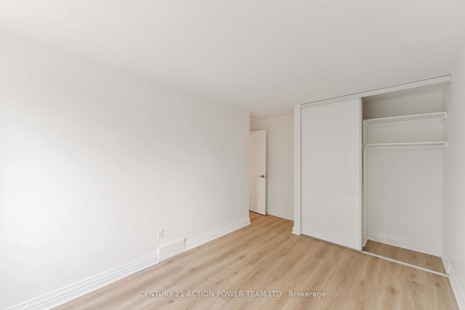 427 Grassland Terrace Unit A photo 14