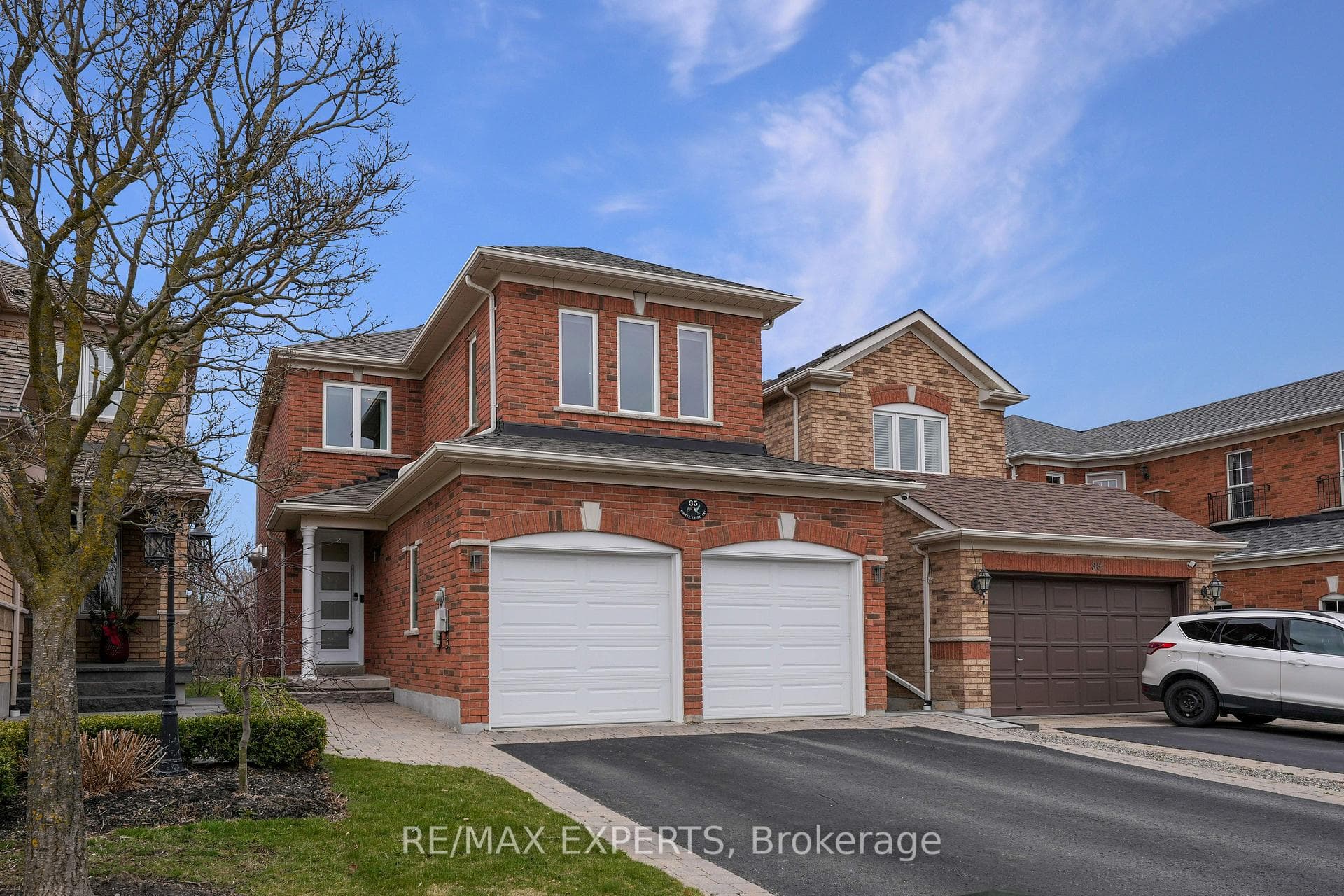 35 Cooper Creek Court photo 1