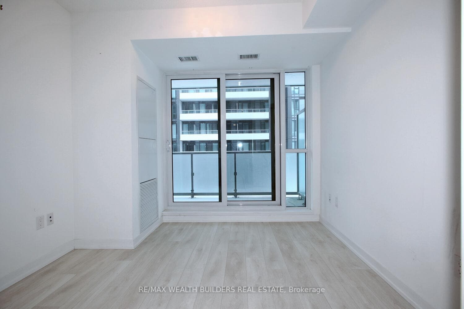34 Tubman Avenue Unit 701E photo 2