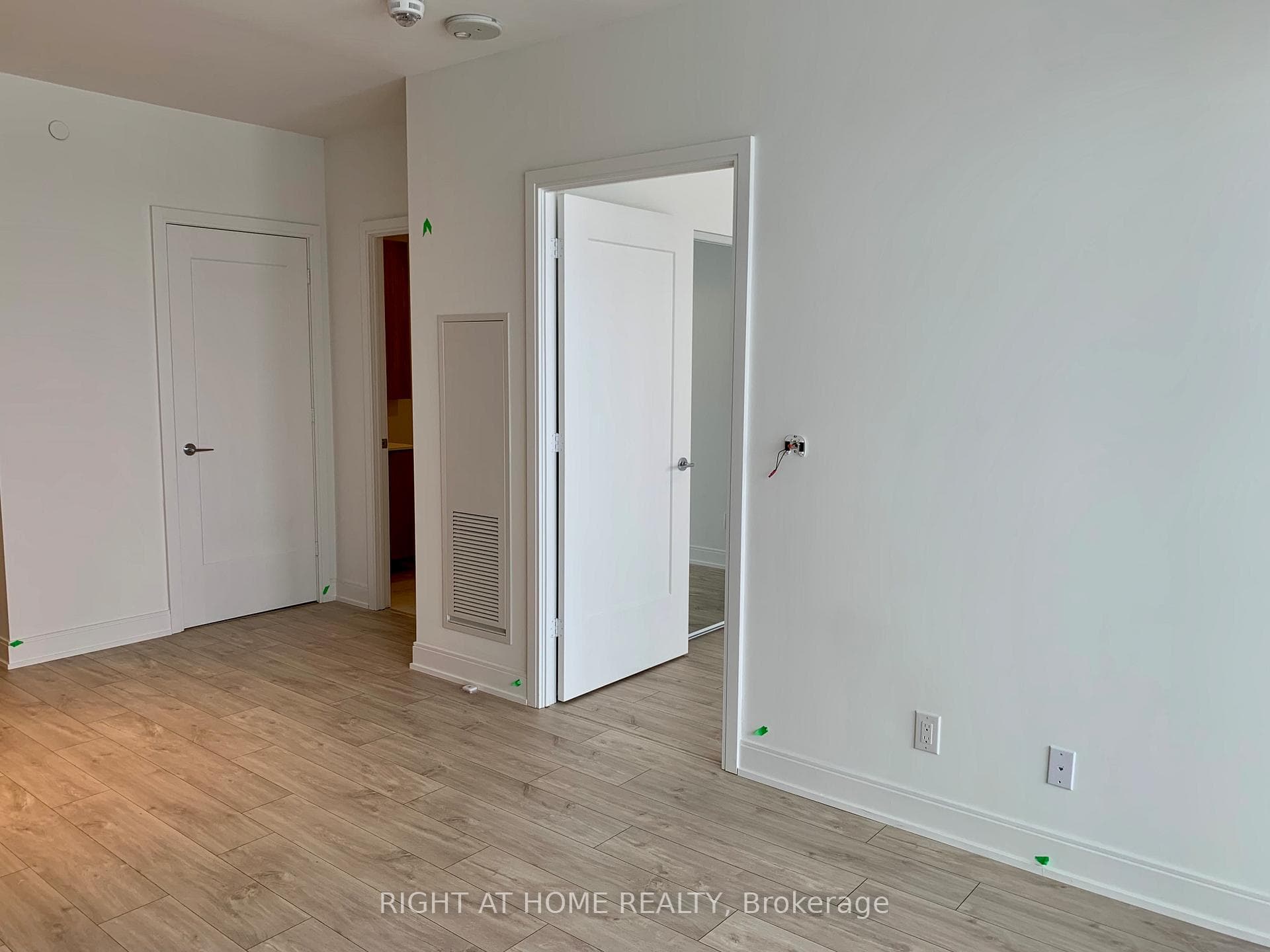 70 ANNIE CRAIG Drive Unit 2201 photo 8