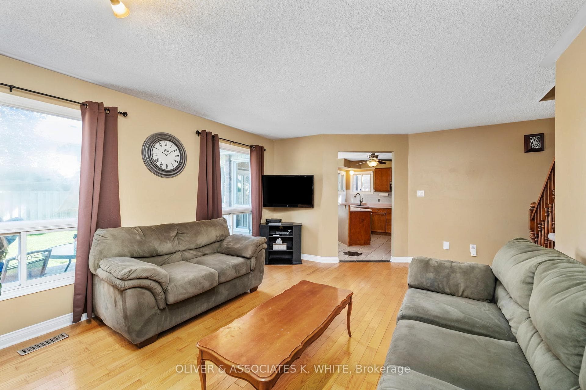 6 Redwood Lane photo 4