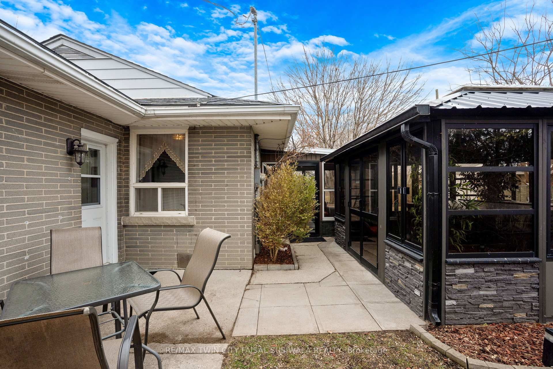 460 Bishop Street photo 10