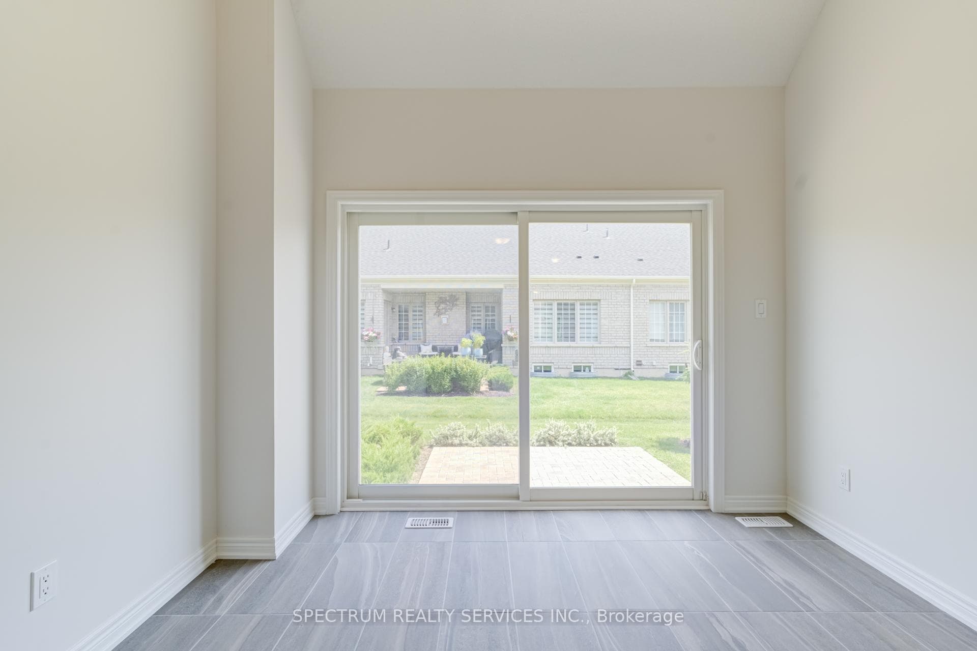 77 Muzzo Drive photo 27