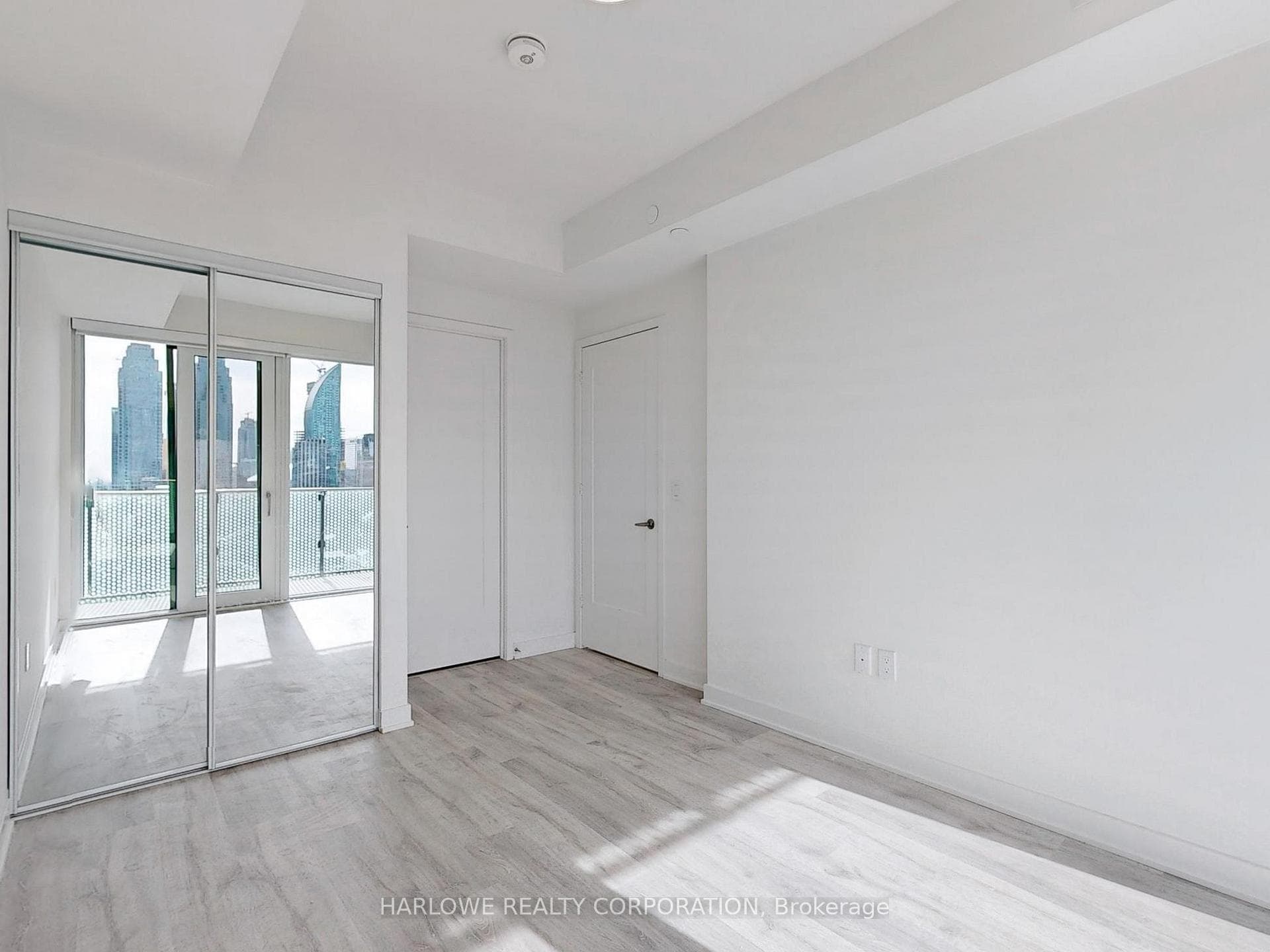 135 Lower Sherbourne Street Unit 2132 W photo 13