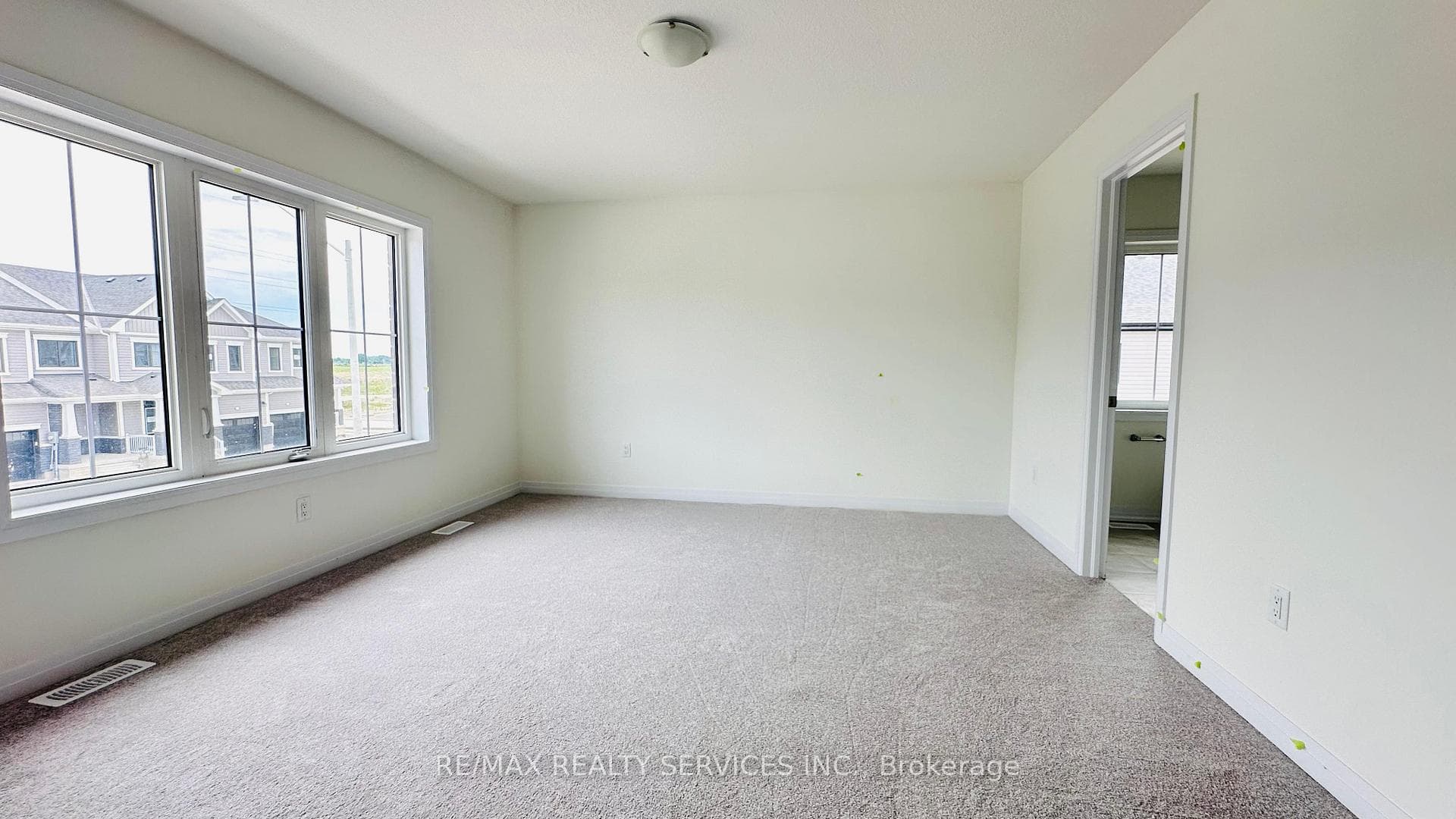 109 Selection Heights photo 17