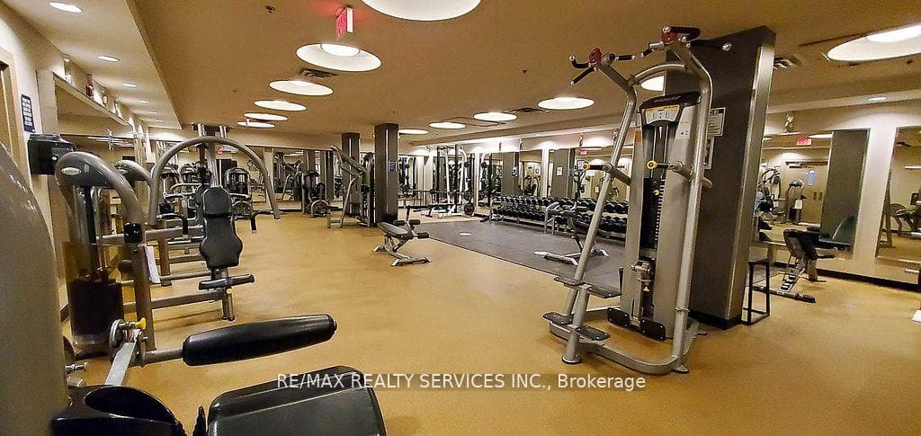 50 Absolute Avenue Unit 409 photo 10