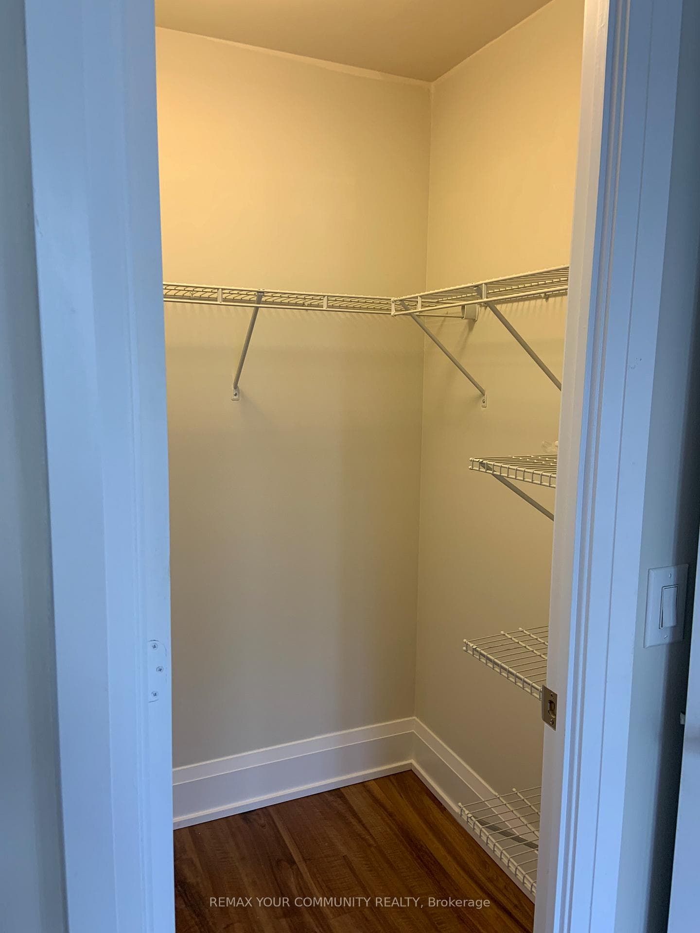 120 Harrison Garden Boulevard Unit 1512 photo 18