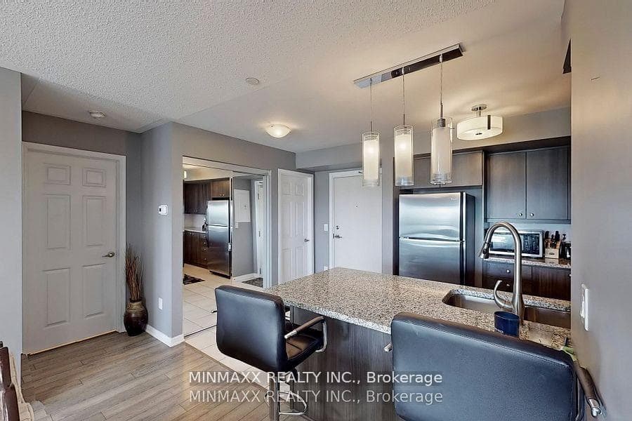 1005 Nadalin Heights Unit 305 photo 12