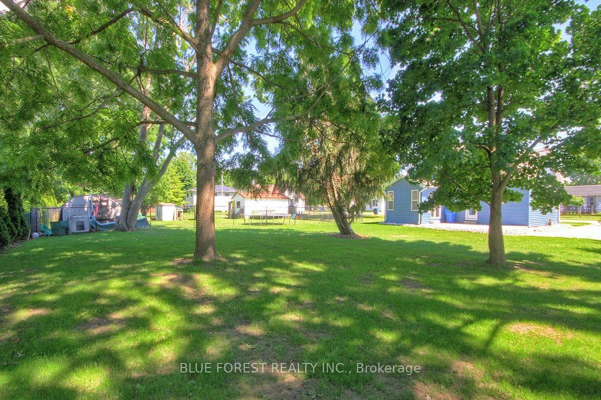 454 Trerice Street photo 22