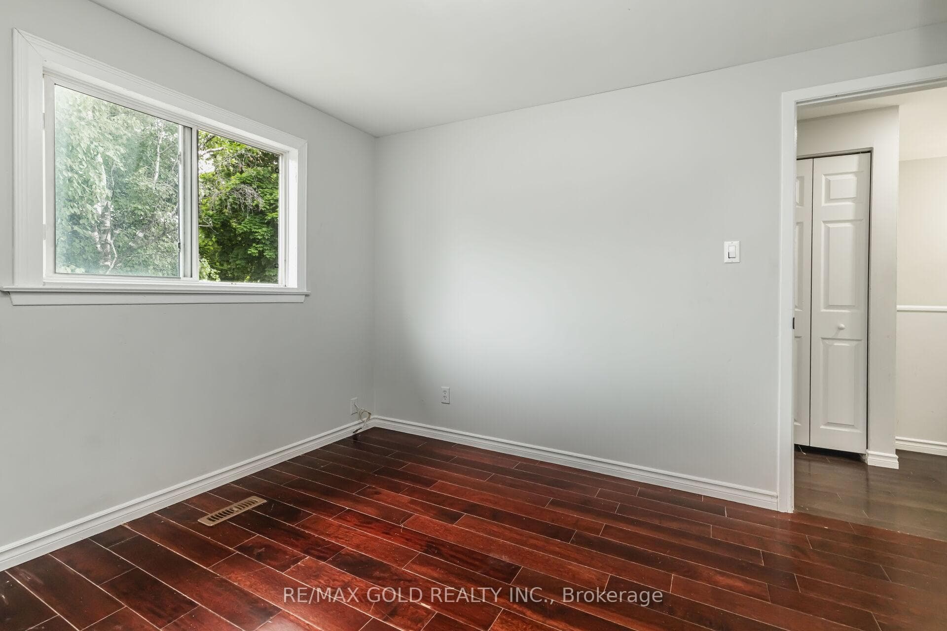 32 Chipwood Crescent photo 23
