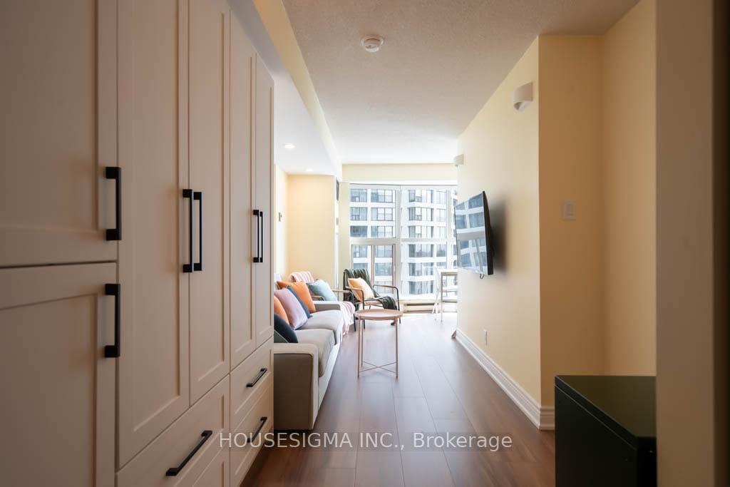 77 Harbour Square Unit 2003 photo 7