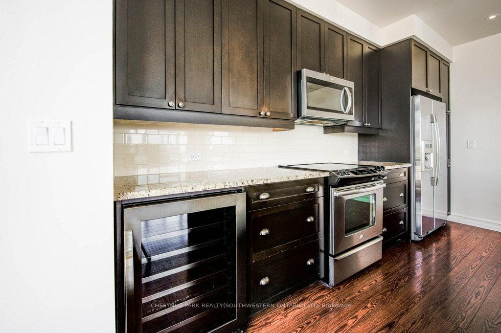 191 King Street Unit PH1503 photo 16