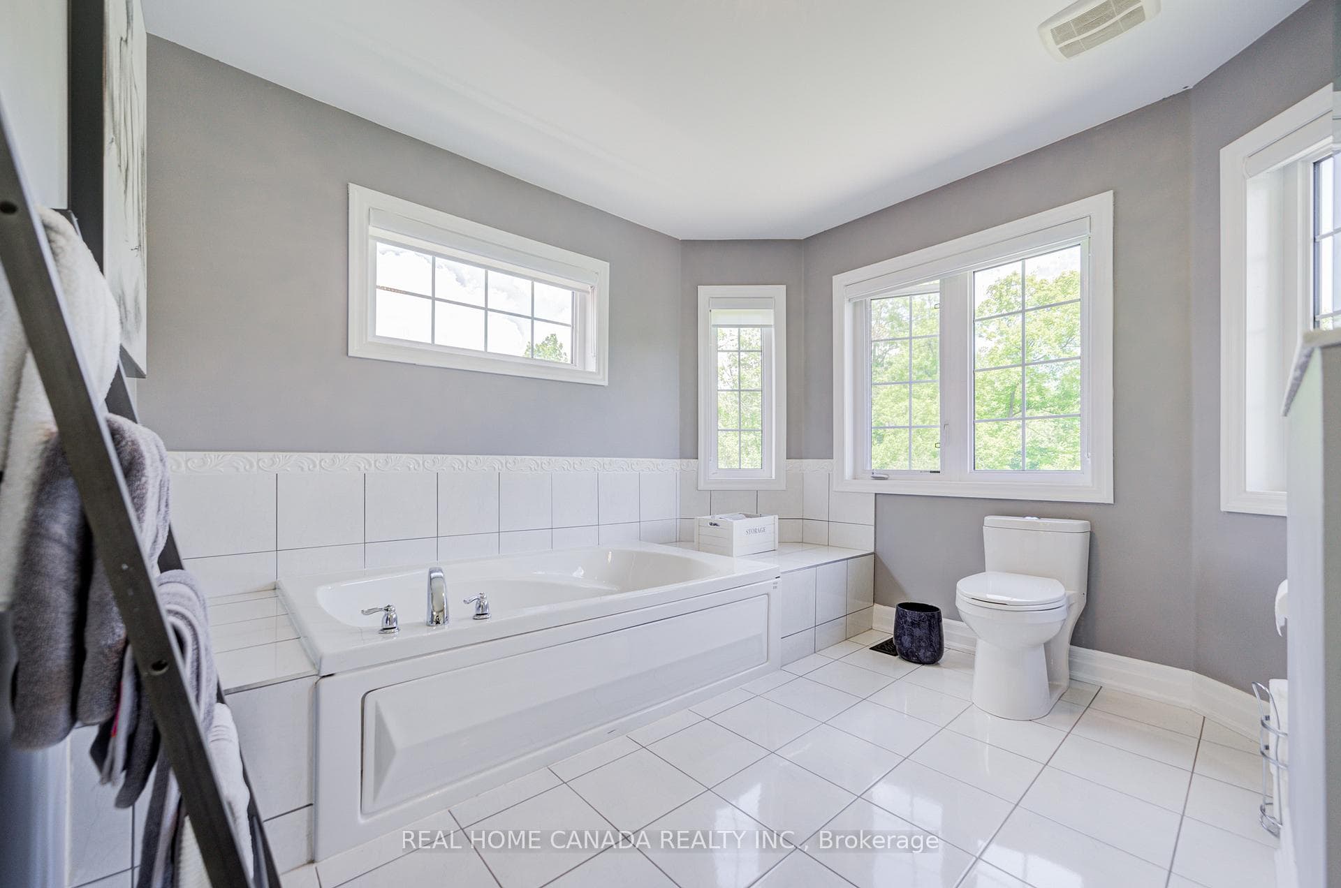 617 Wettlaufer Terrace photo 30