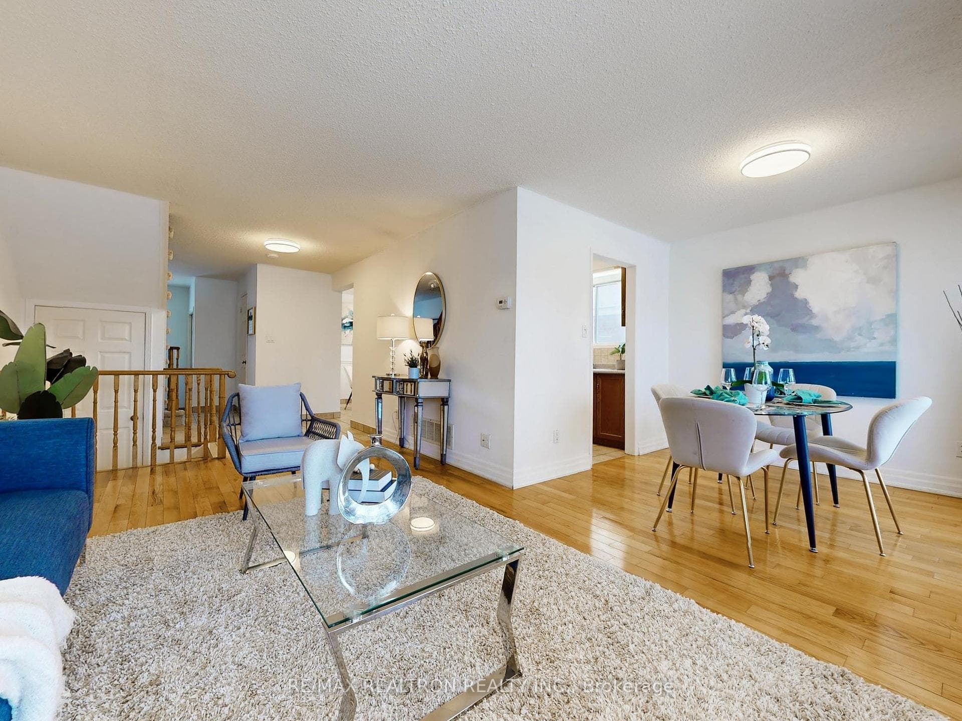 30 Eagleview Crescent photo 5