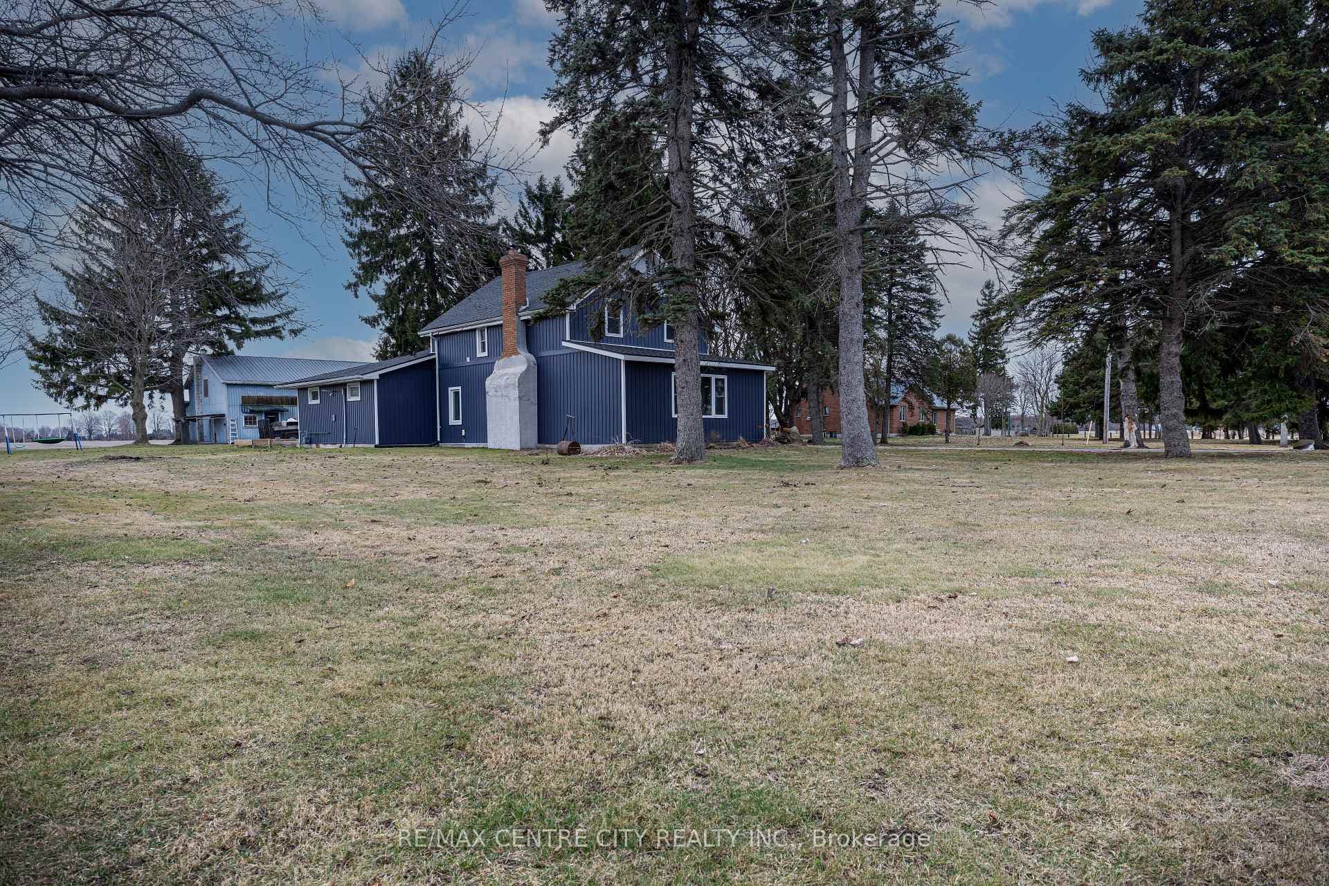 26179 Talbot Line photo 2