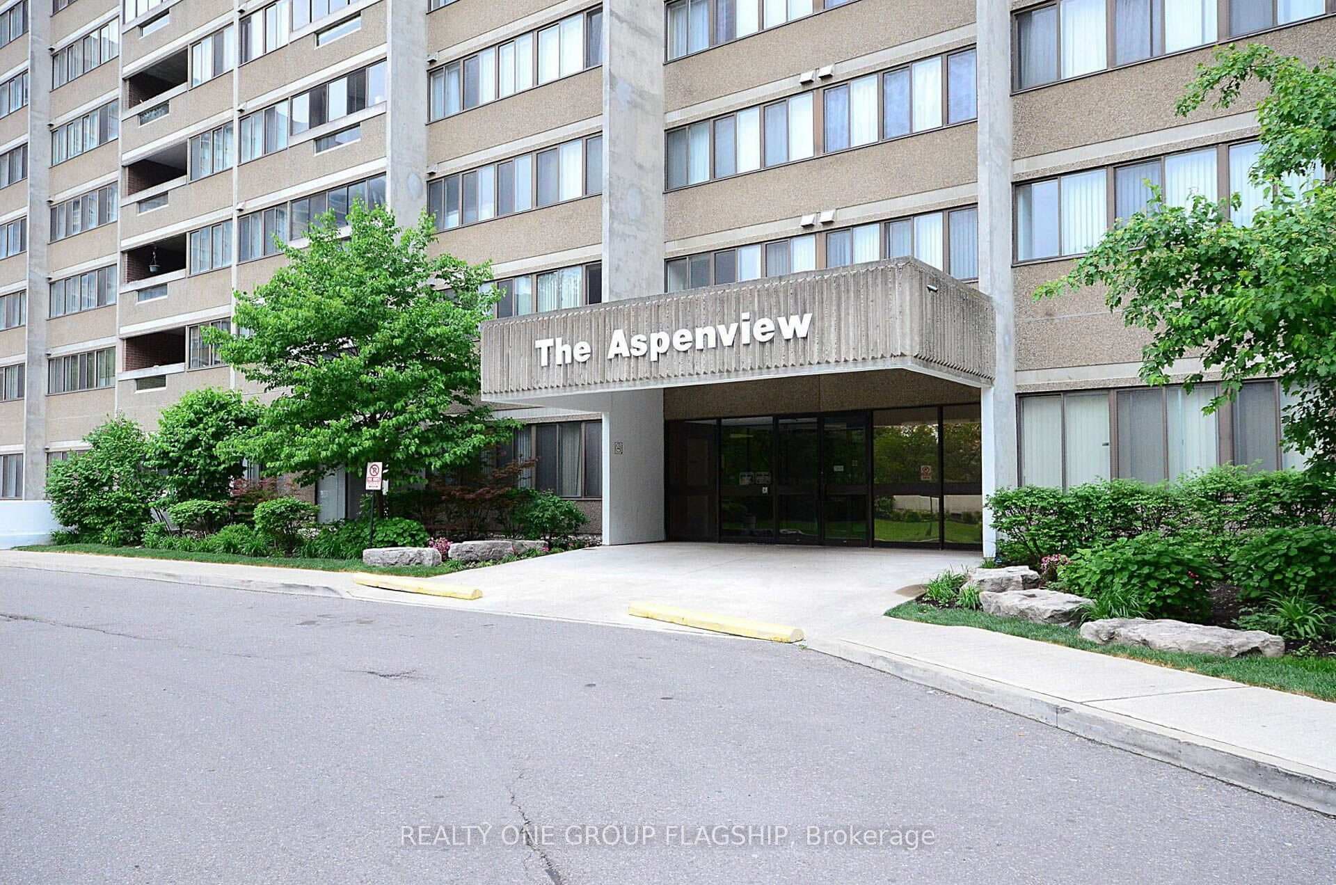 50 Elm Drive Unit 1209 photo 2