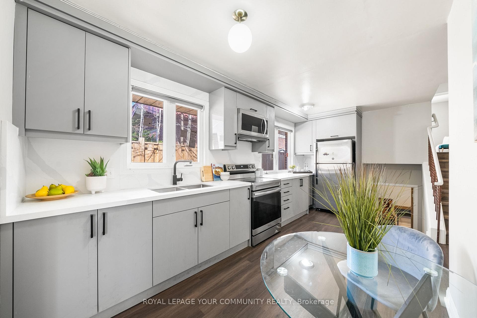 327 Duckworth Street photo 17