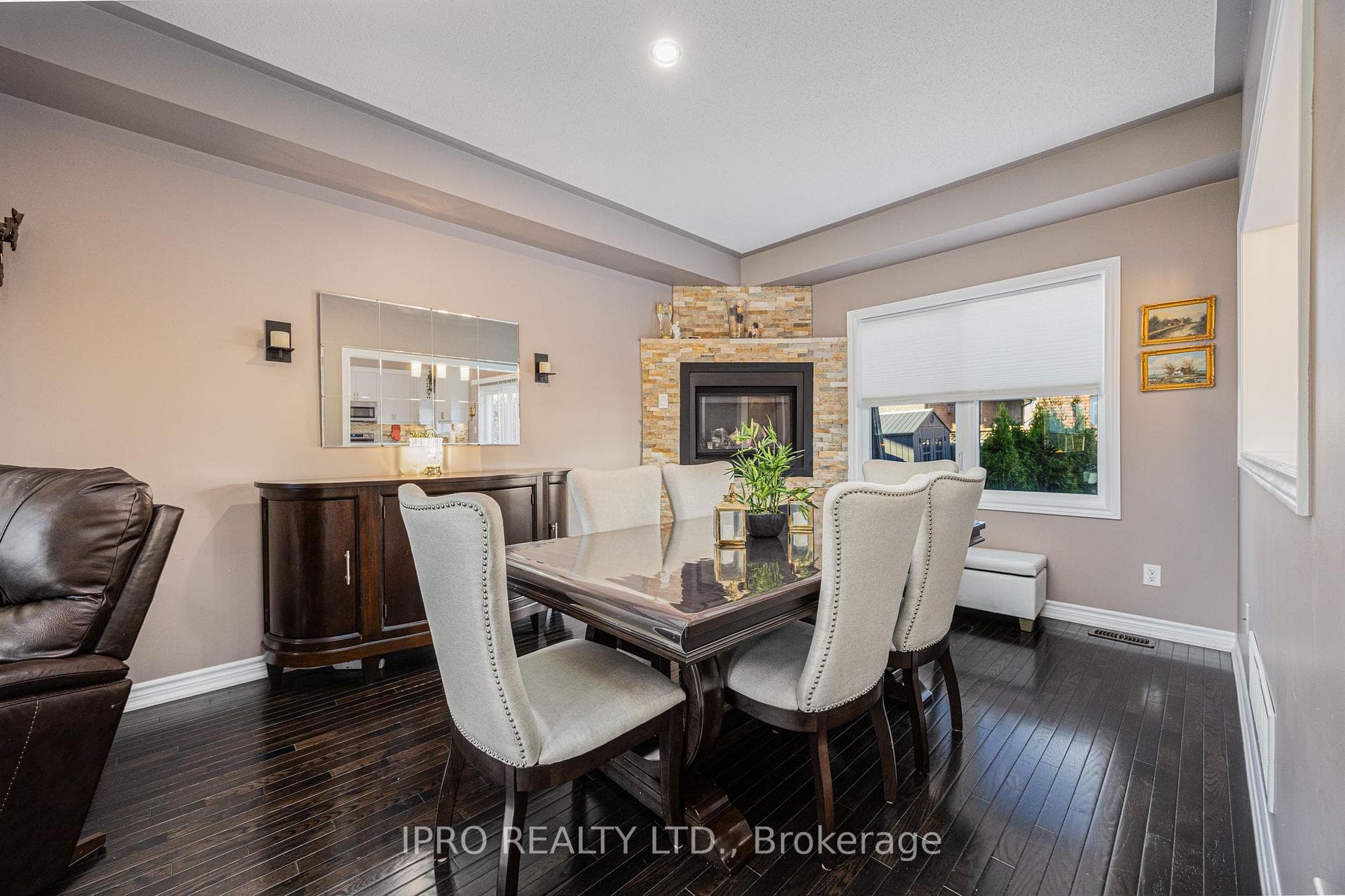 63 Megan Crescent photo 11