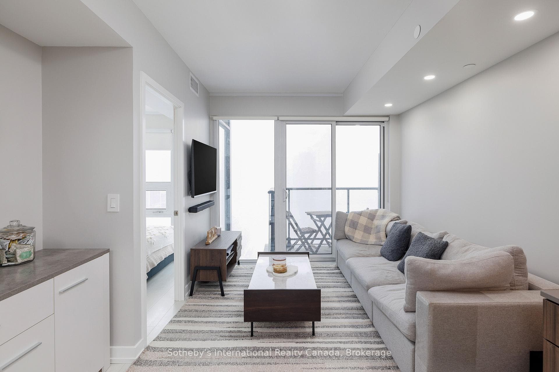 19 Western Battery Road Unit 2608 photo 15