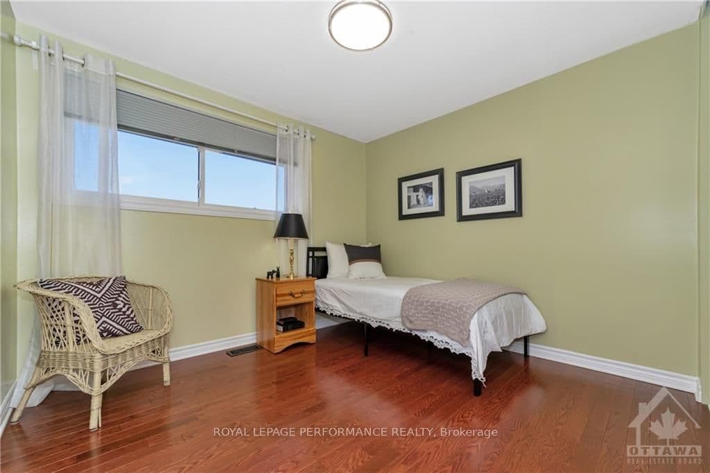 10 NESTOW Drive photo 17