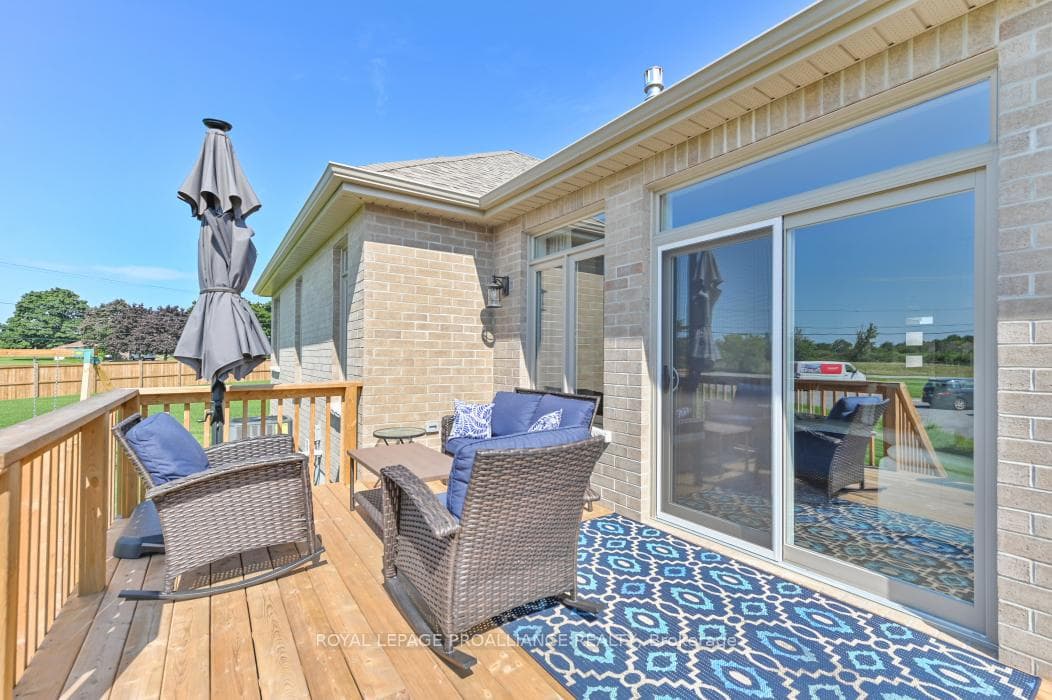 18 Athabaska Drive photo 30