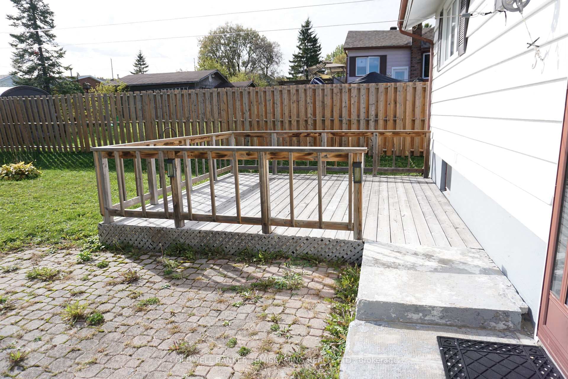 416 CECIL Street photo 3
