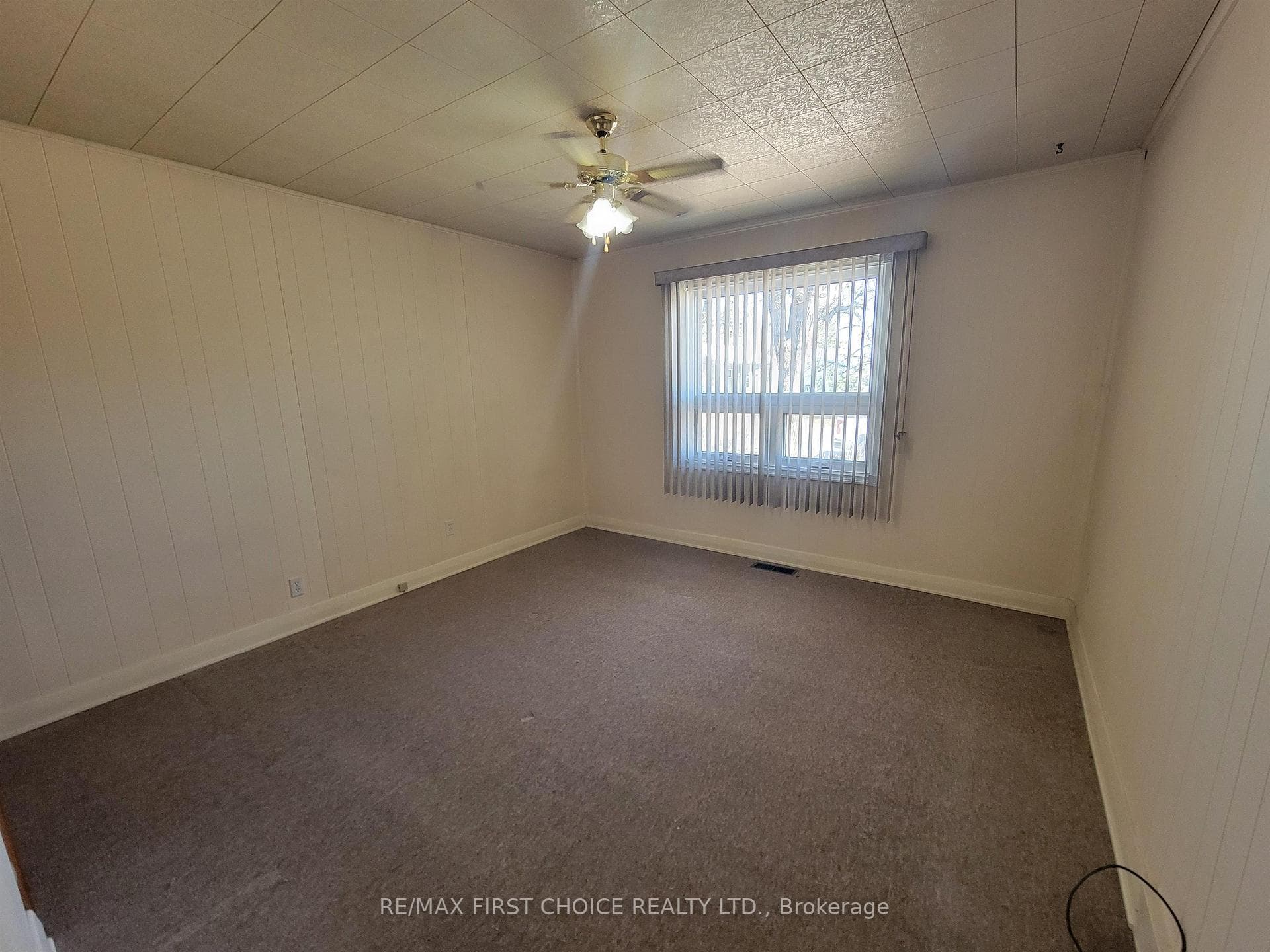 813 Phair Ave photo 5
