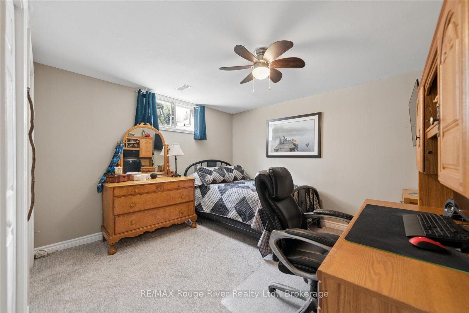8 St. James Street photo 24