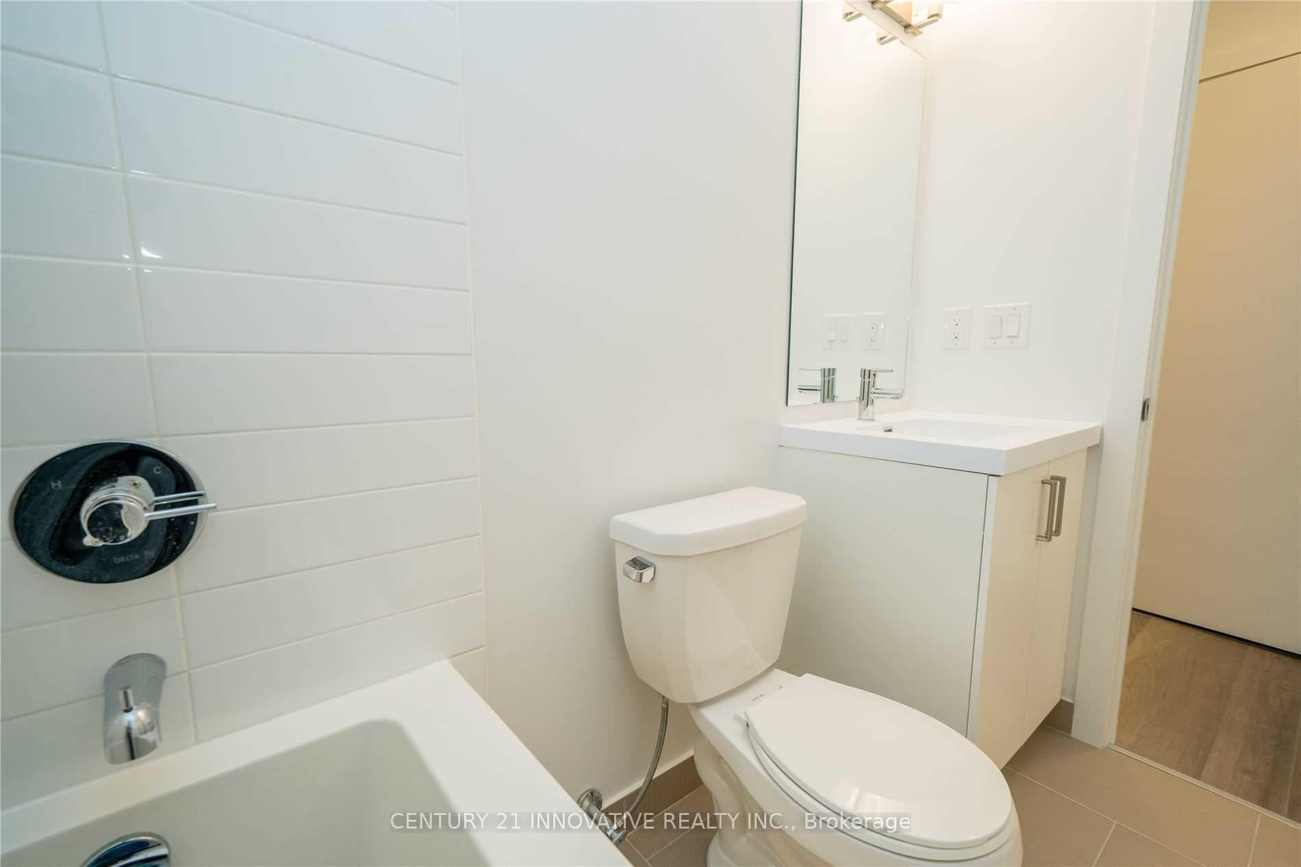 1603 Eglinton Avenue Unit 1301 photo 9