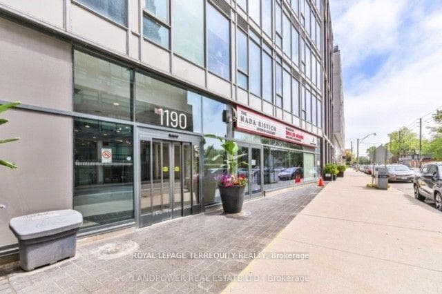1190 Dundas Street Unit 510 photo 24