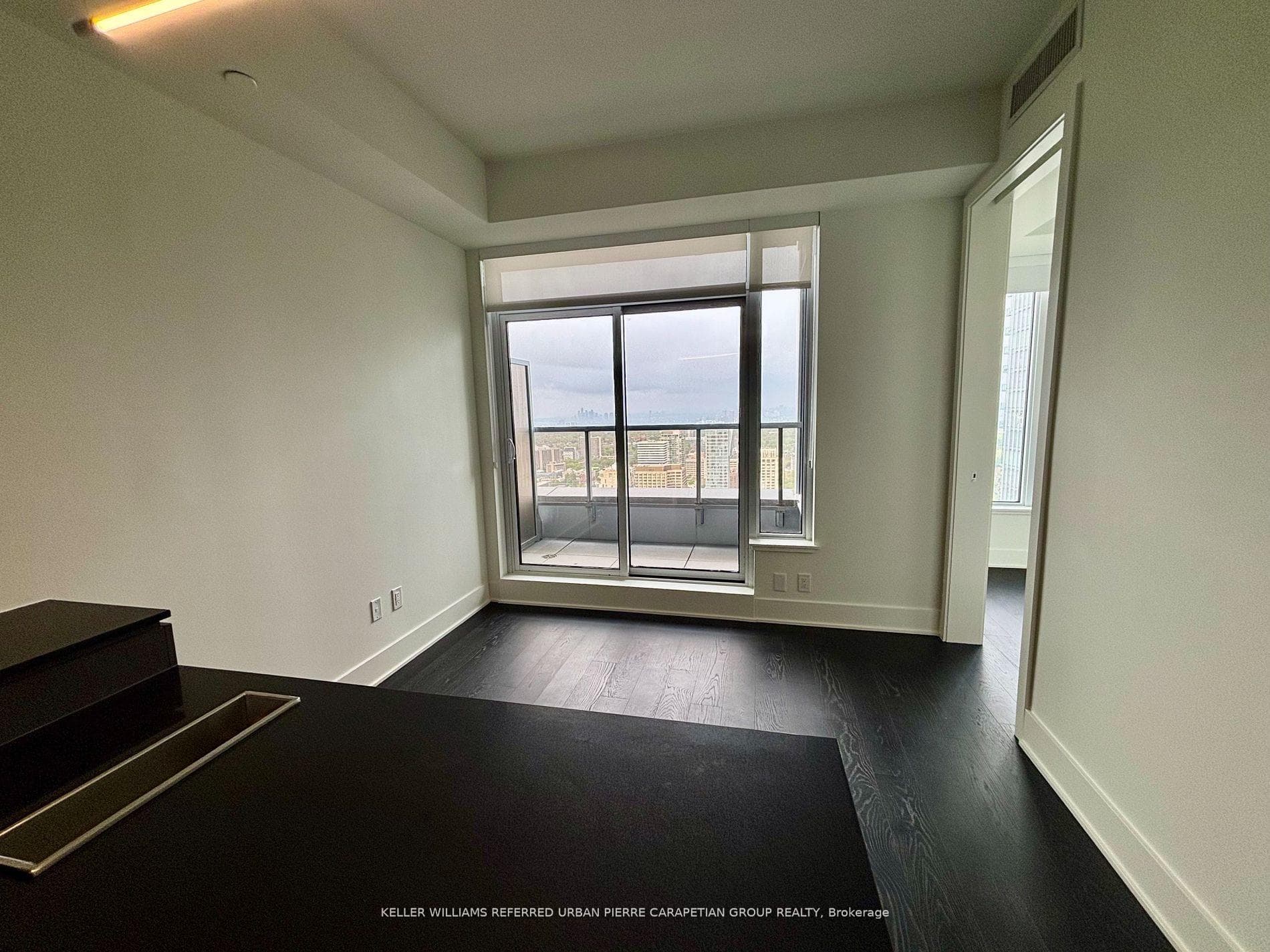 11 Yorkville Avenue Unit 4201 photo 19