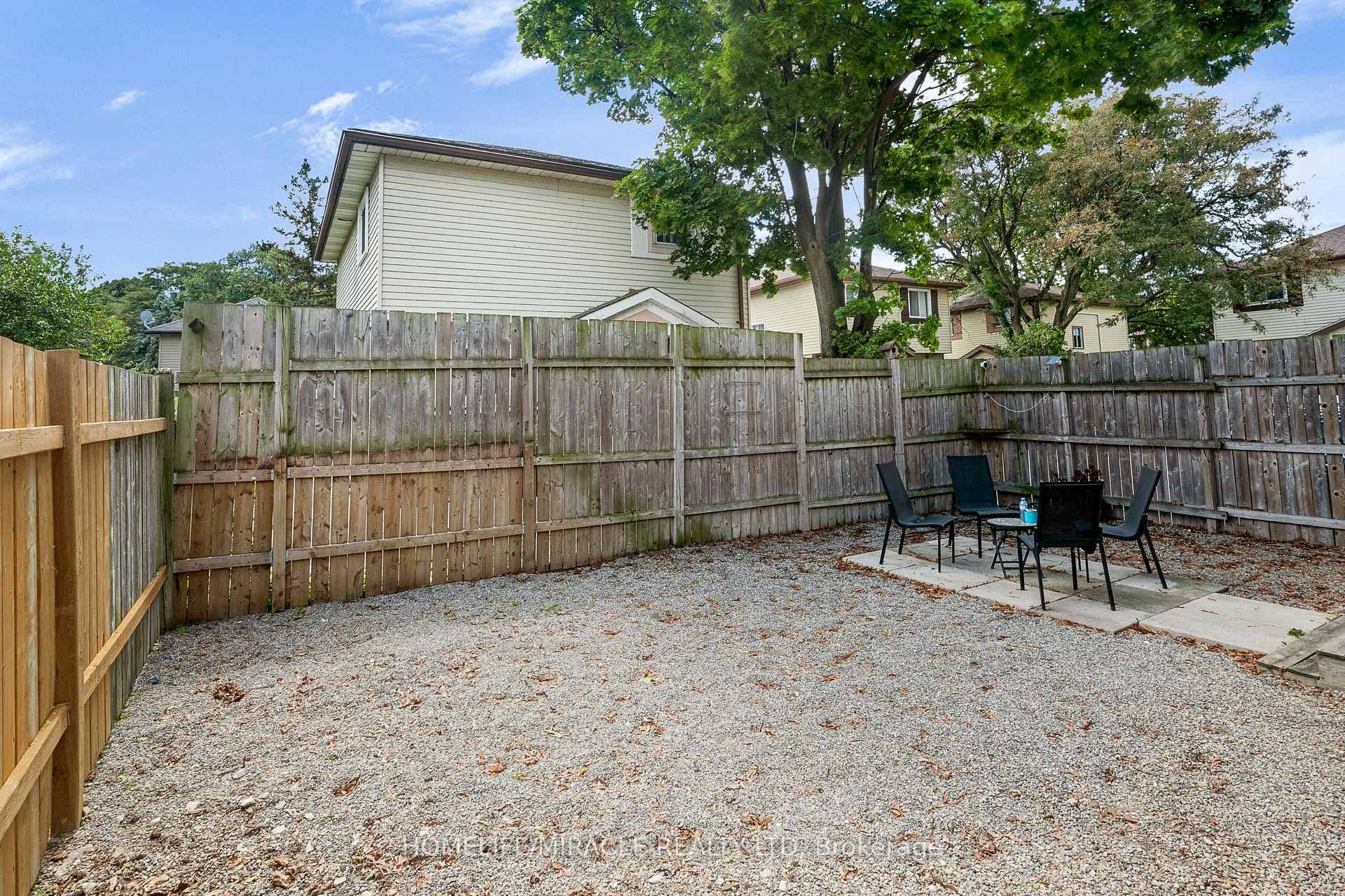 1180 Heathfield Court photo 22