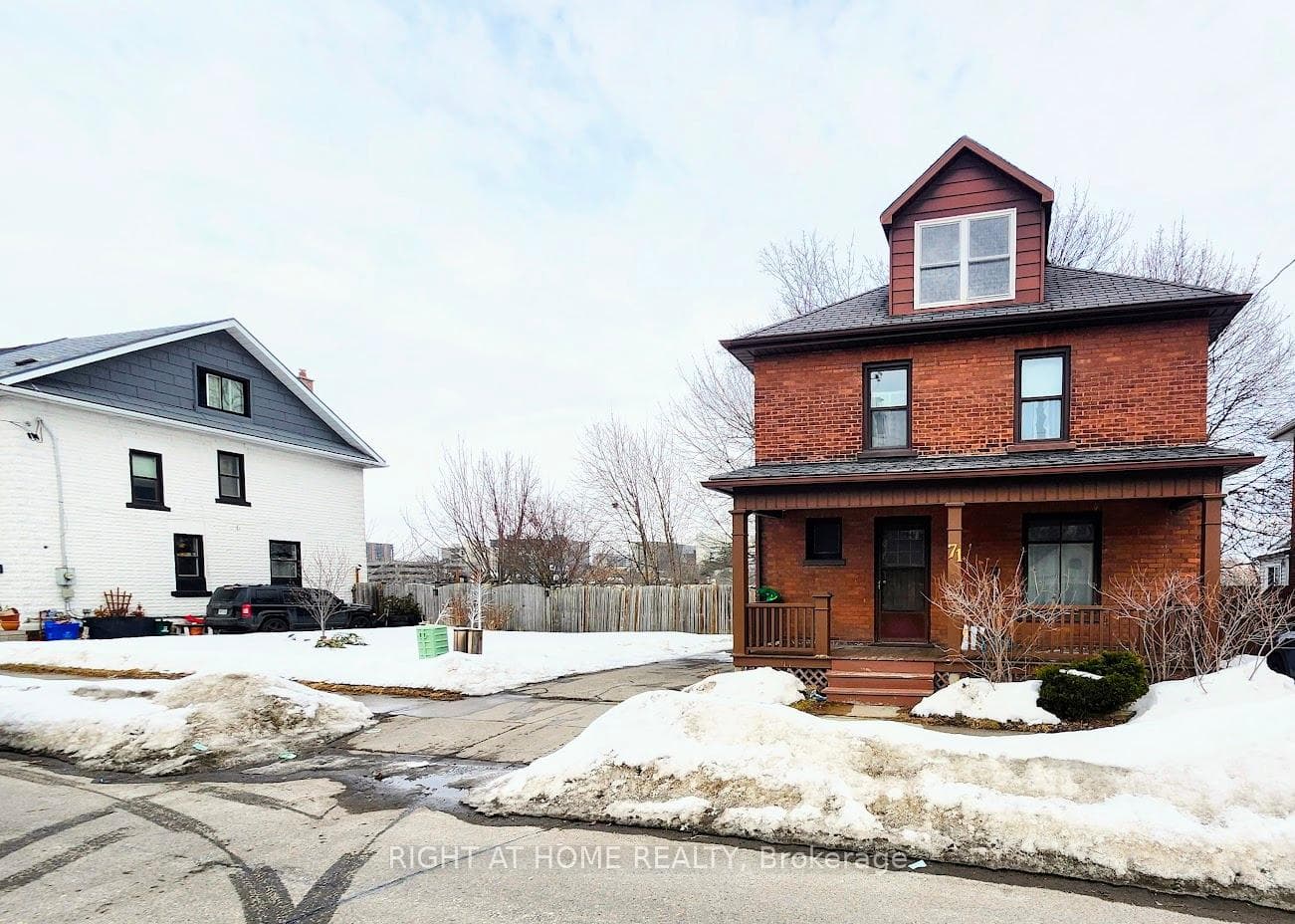 71 Nassau Street photo 2