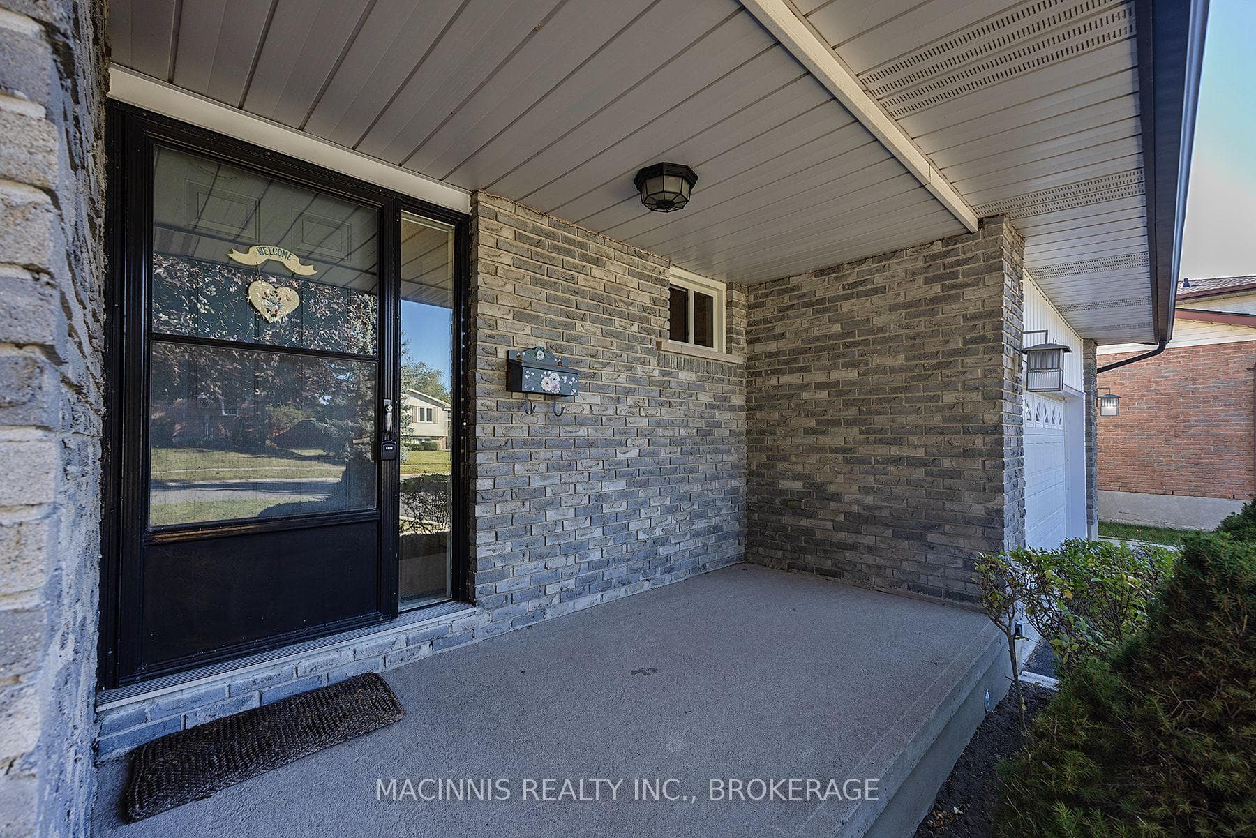 86 Windfield Crescent photo 5