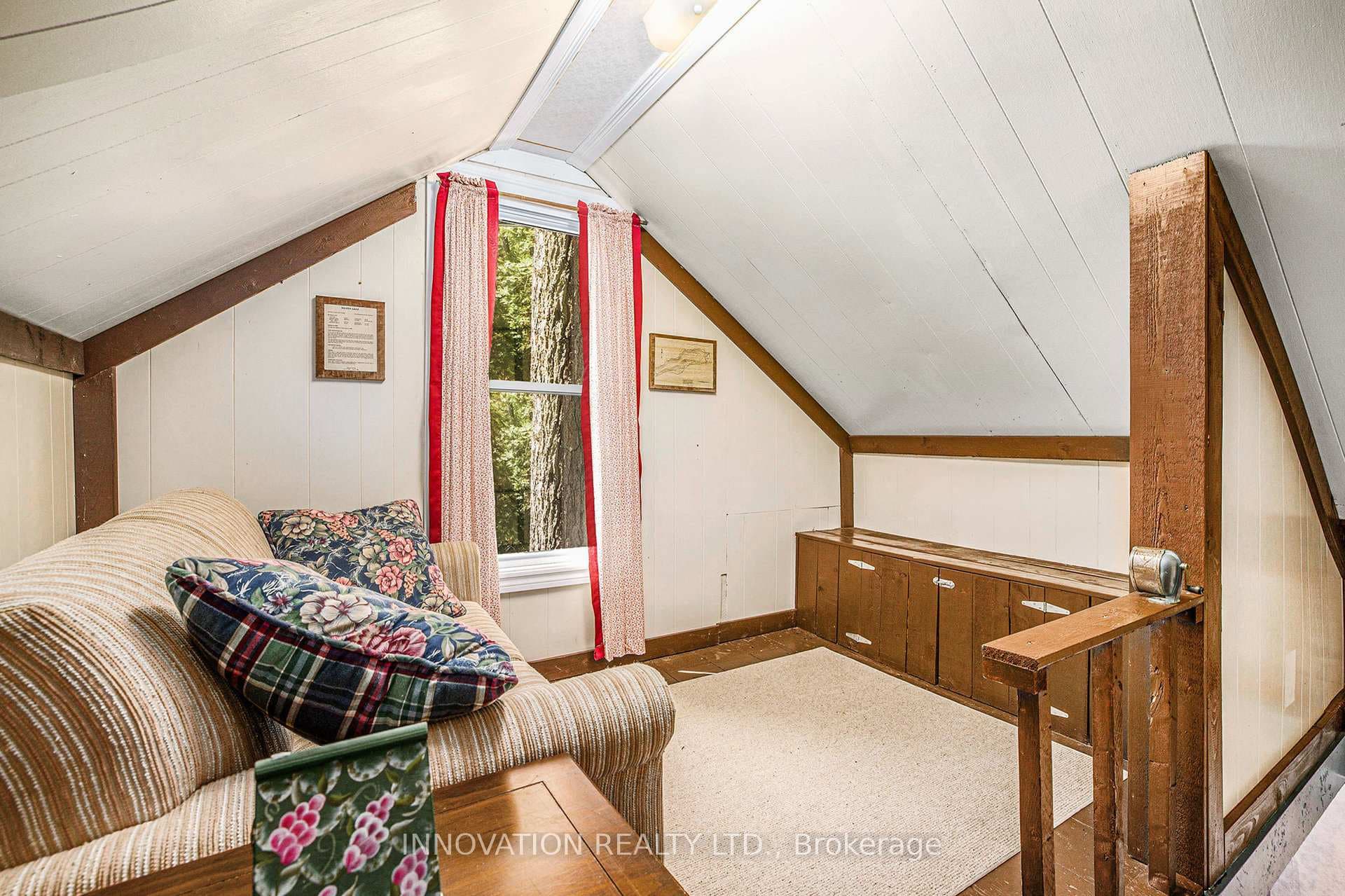 1257 Harding Lane photo 12