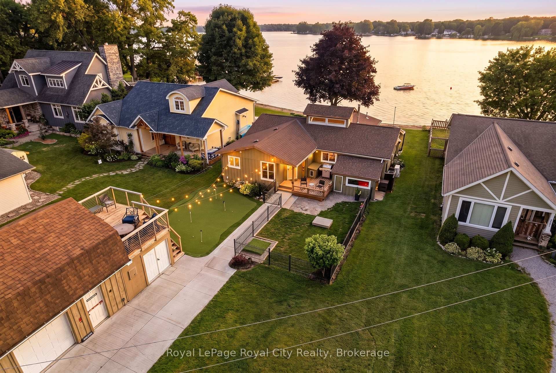 285 Mank Road photo 1