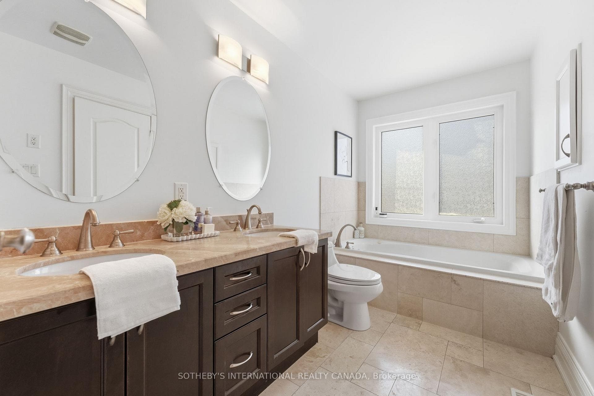 64A Eastville Avenue photo 22