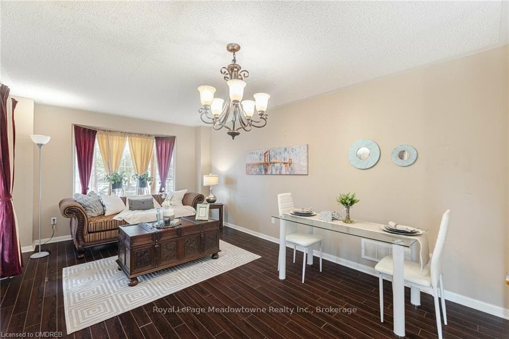 675 THOMPSON Road photo 12