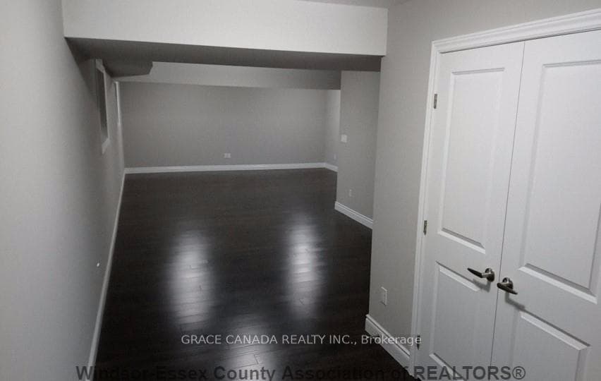 1286 Eastlawn Avenue photo 9