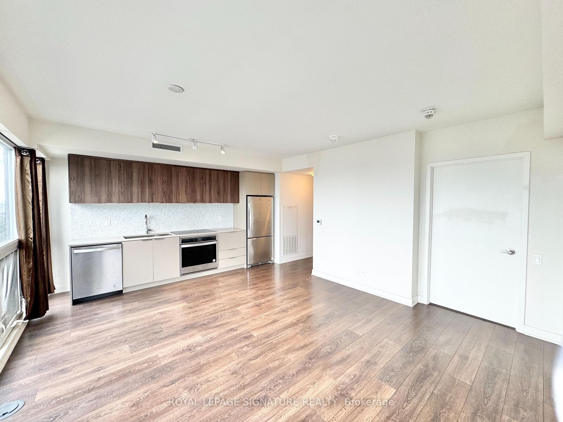 2 Sonic Way Unit 1808 photo 14