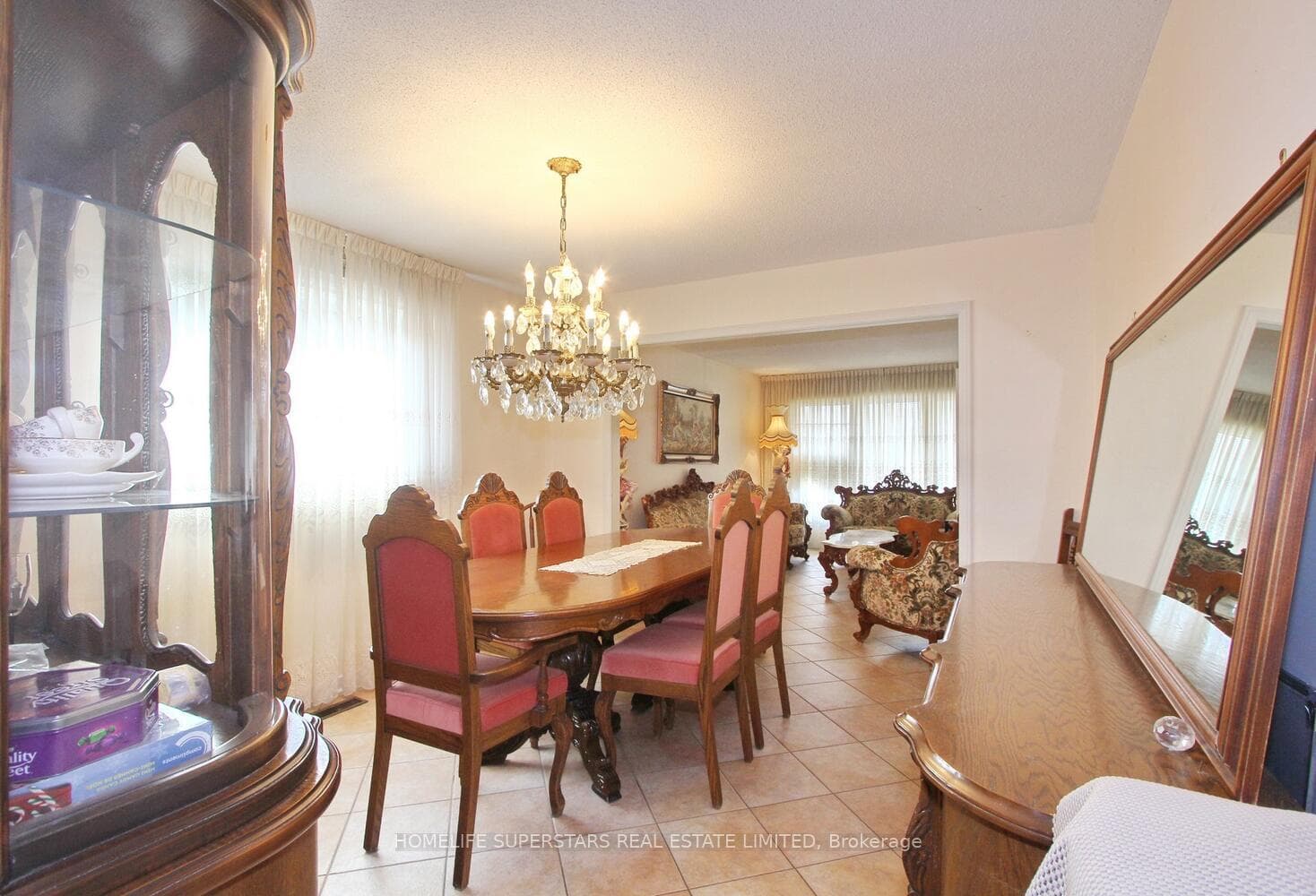 22 Poinsettia Place photo 9