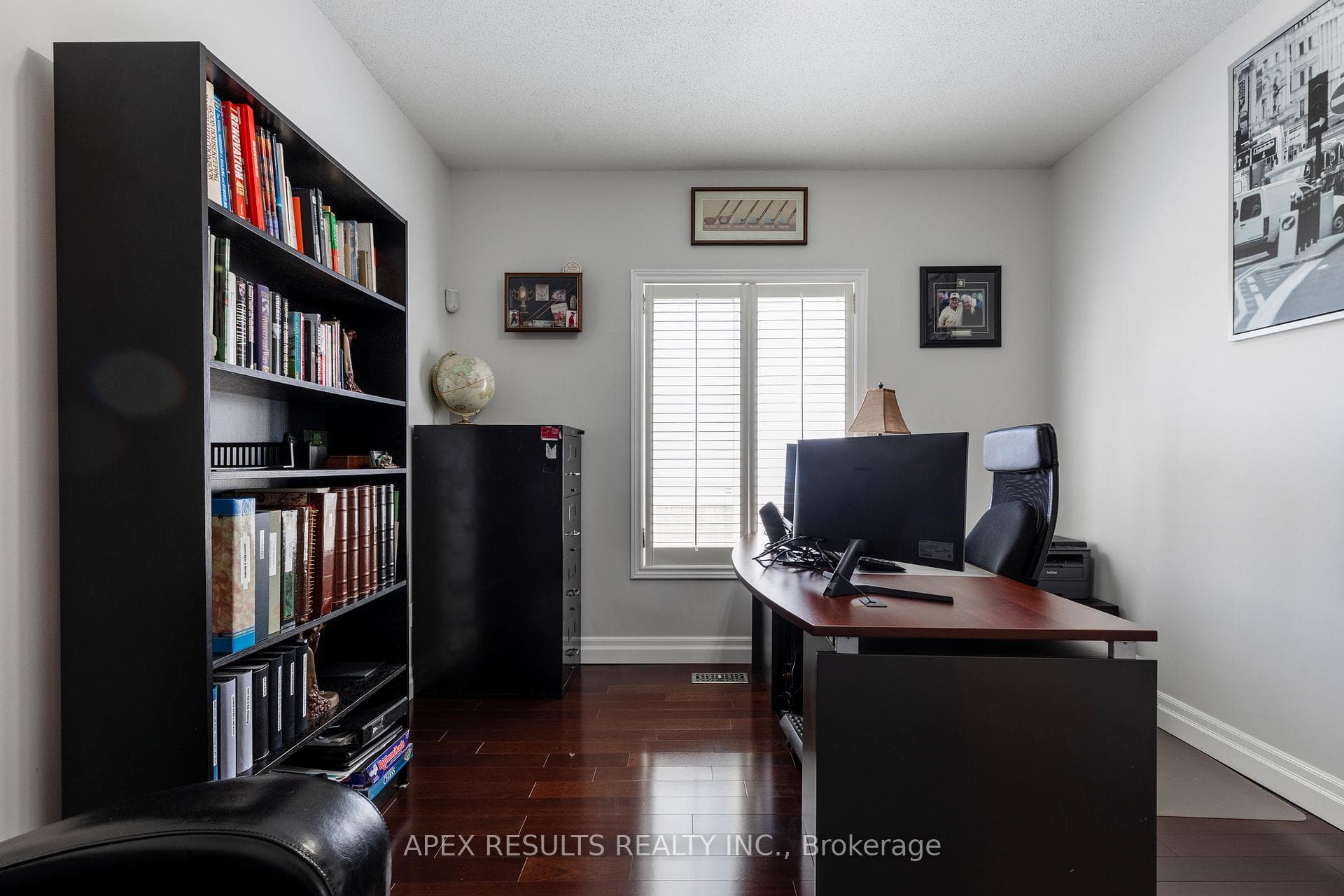 98 STONEHENGE Drive photo 11