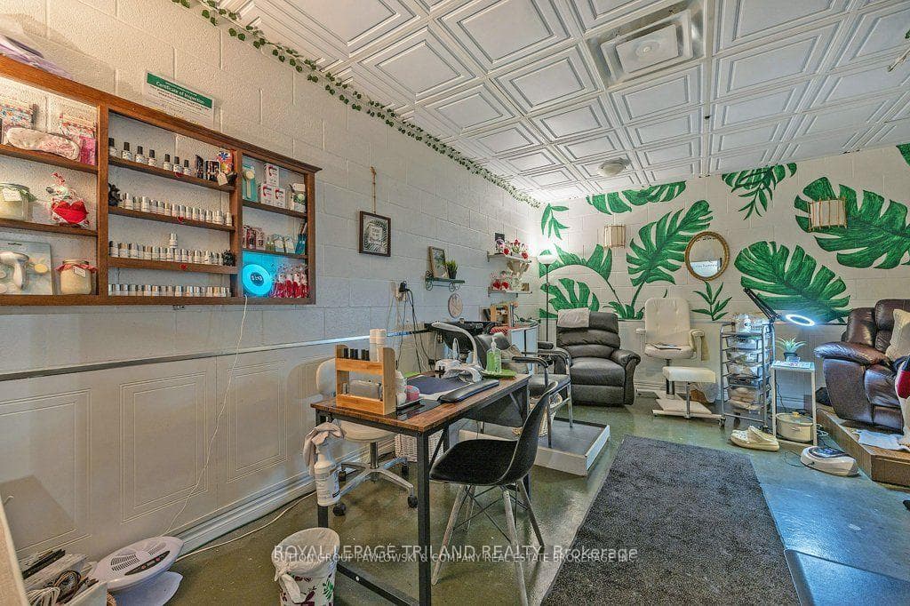 22790 Amiens Road Unit 116 photo 45