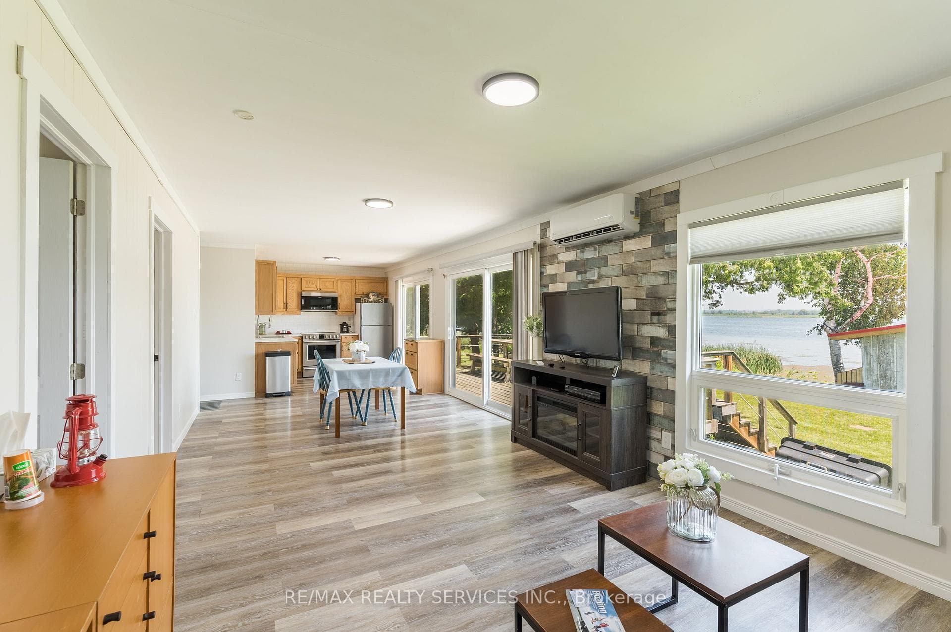 505 CATCHMORE Road photo 27