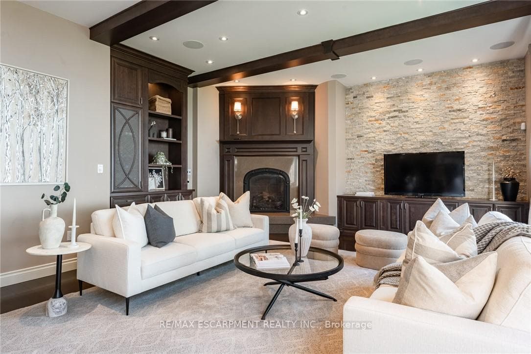 17 Lochside Drive photo 23