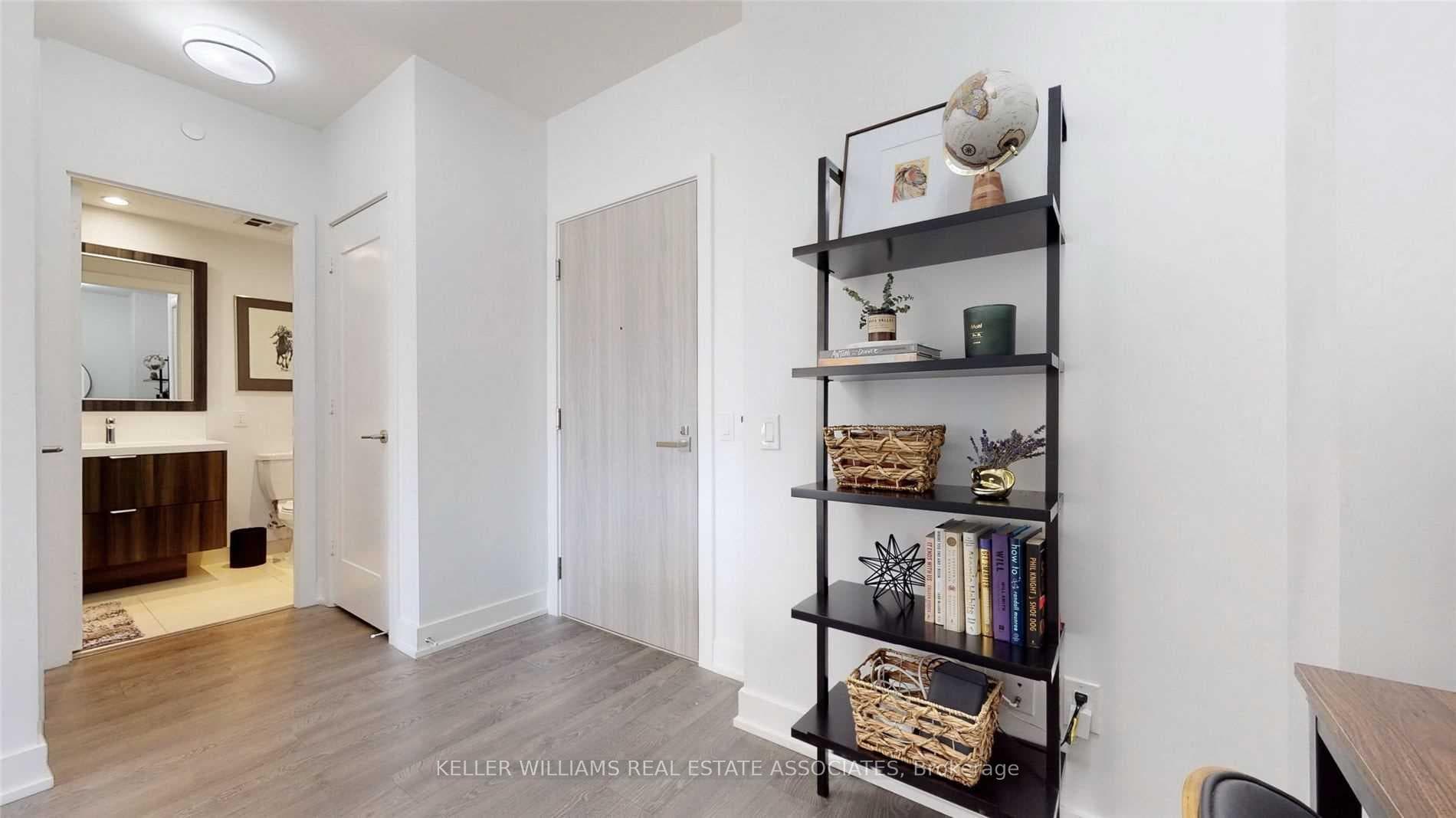 80 Vanauley Street Unit 307 photo 6