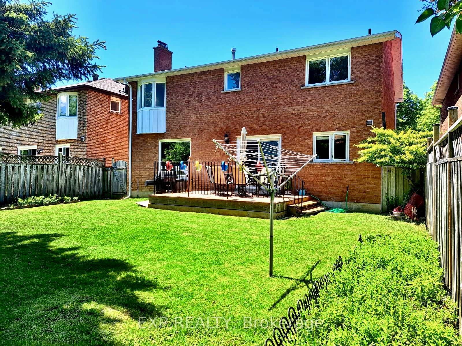 81 Southgate Crescent photo 4